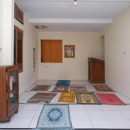 Reddoorz Syariah Near Alun Alun Wonosari Hotel Ngoại thất bức ảnh