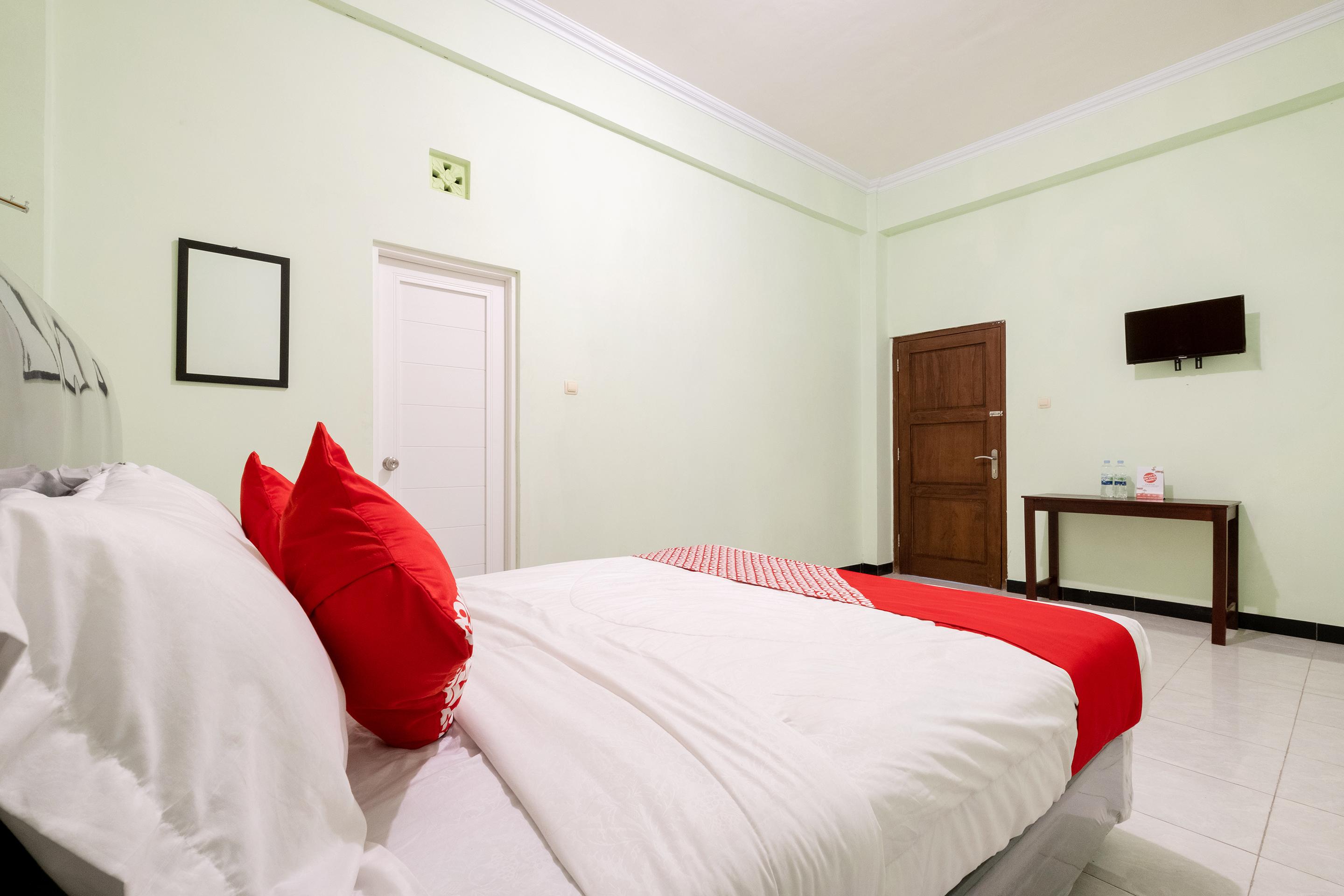 Reddoorz Syariah Near Alun Alun Wonosari Hotel Ngoại thất bức ảnh