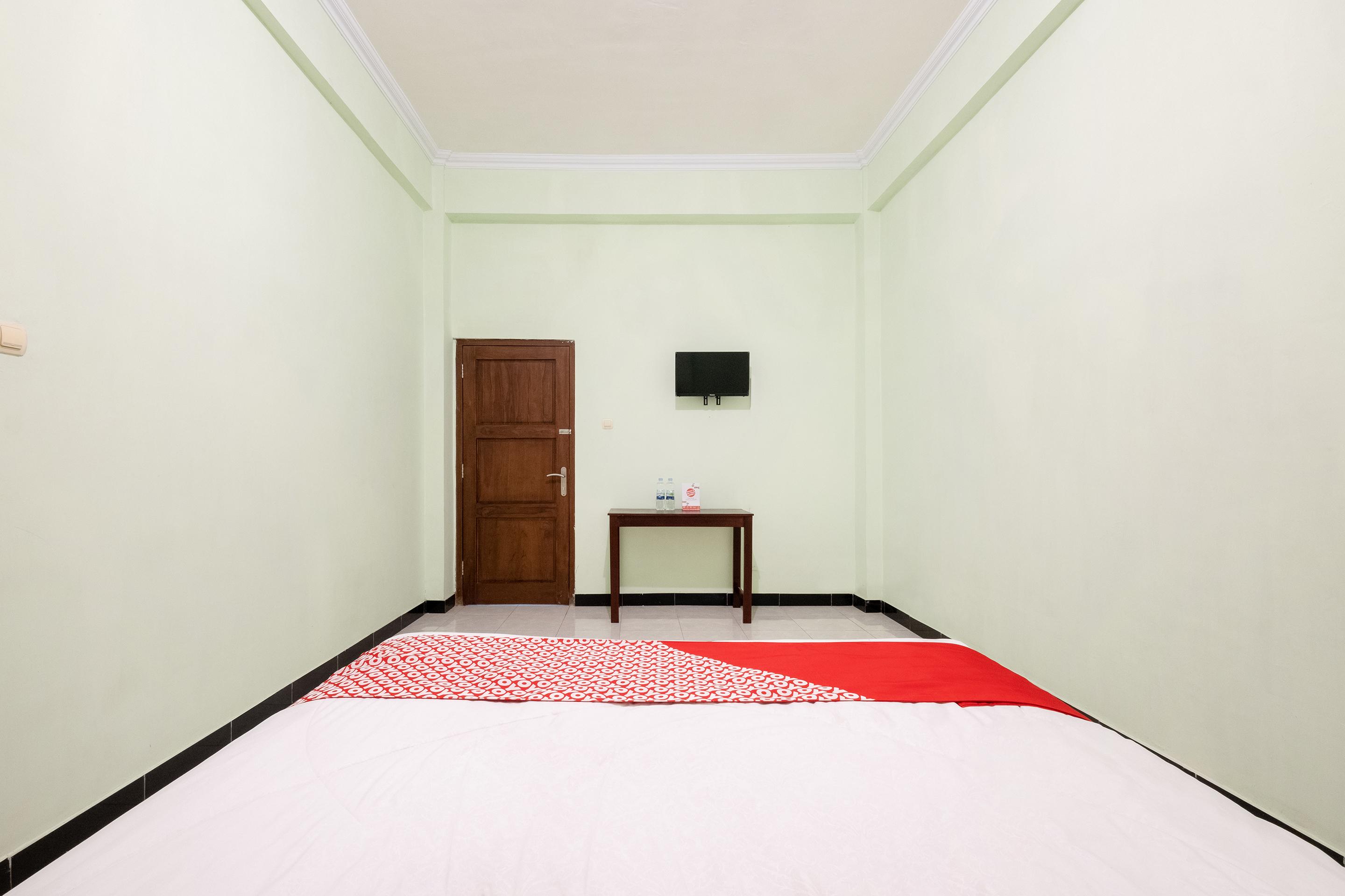 Reddoorz Syariah Near Alun Alun Wonosari Hotel Ngoại thất bức ảnh