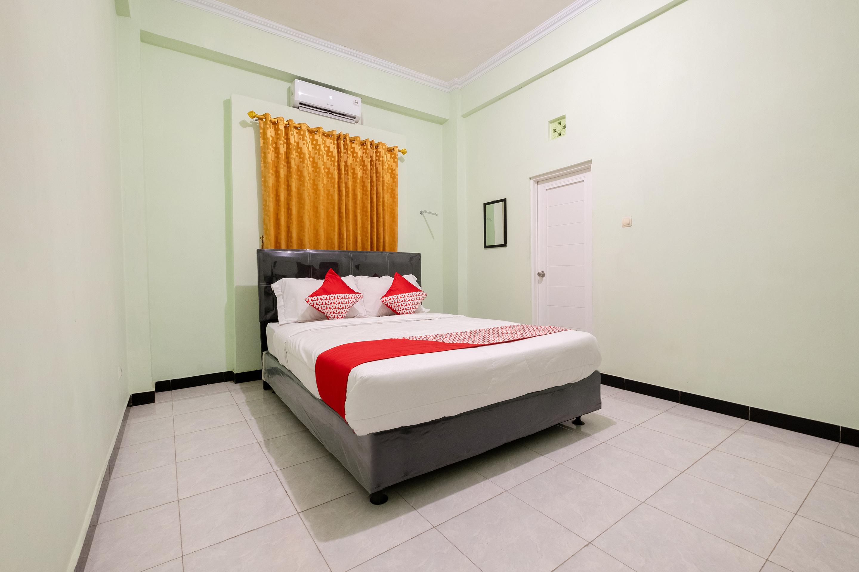 Reddoorz Syariah Near Alun Alun Wonosari Hotel Ngoại thất bức ảnh
