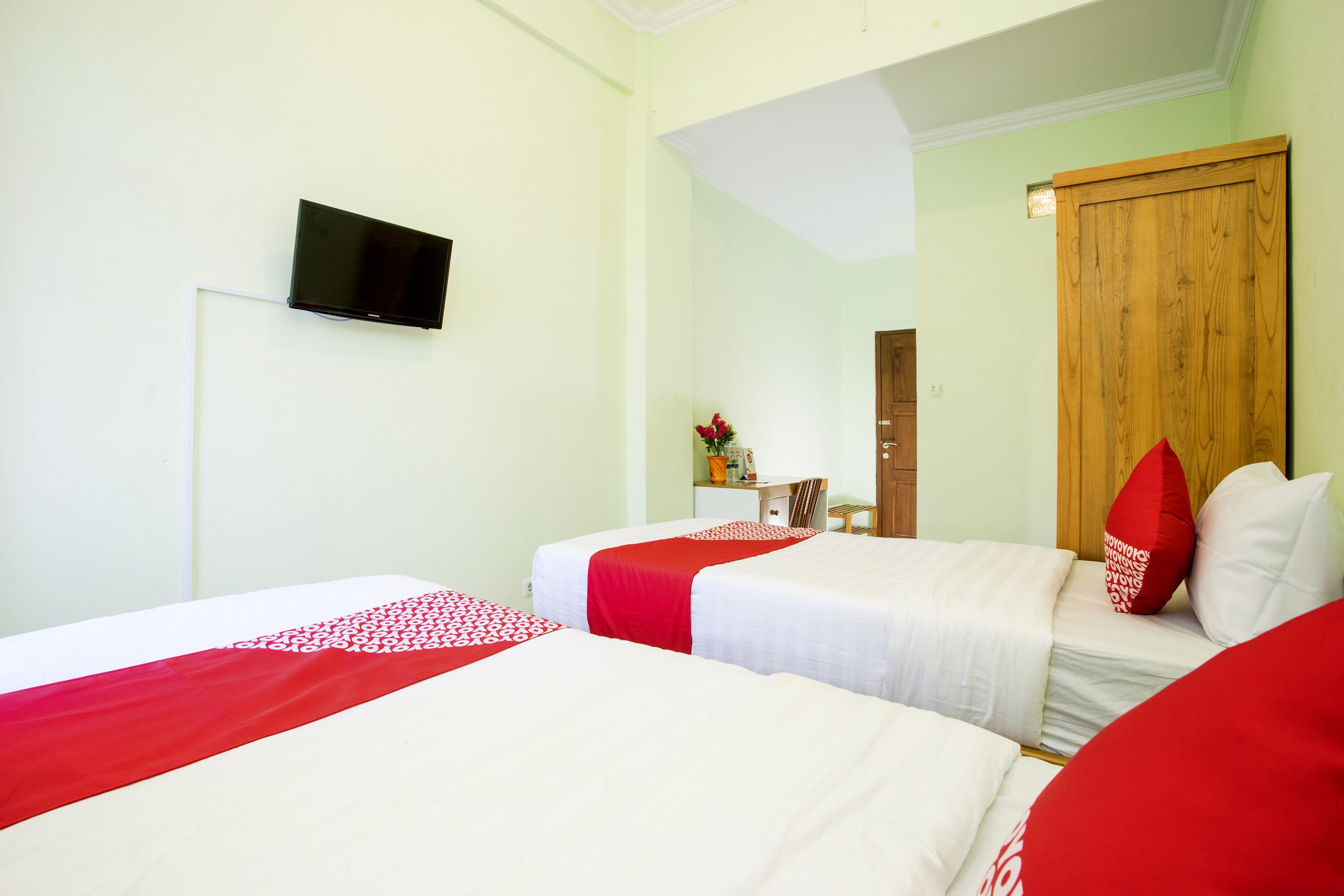 Reddoorz Syariah Near Alun Alun Wonosari Hotel Ngoại thất bức ảnh