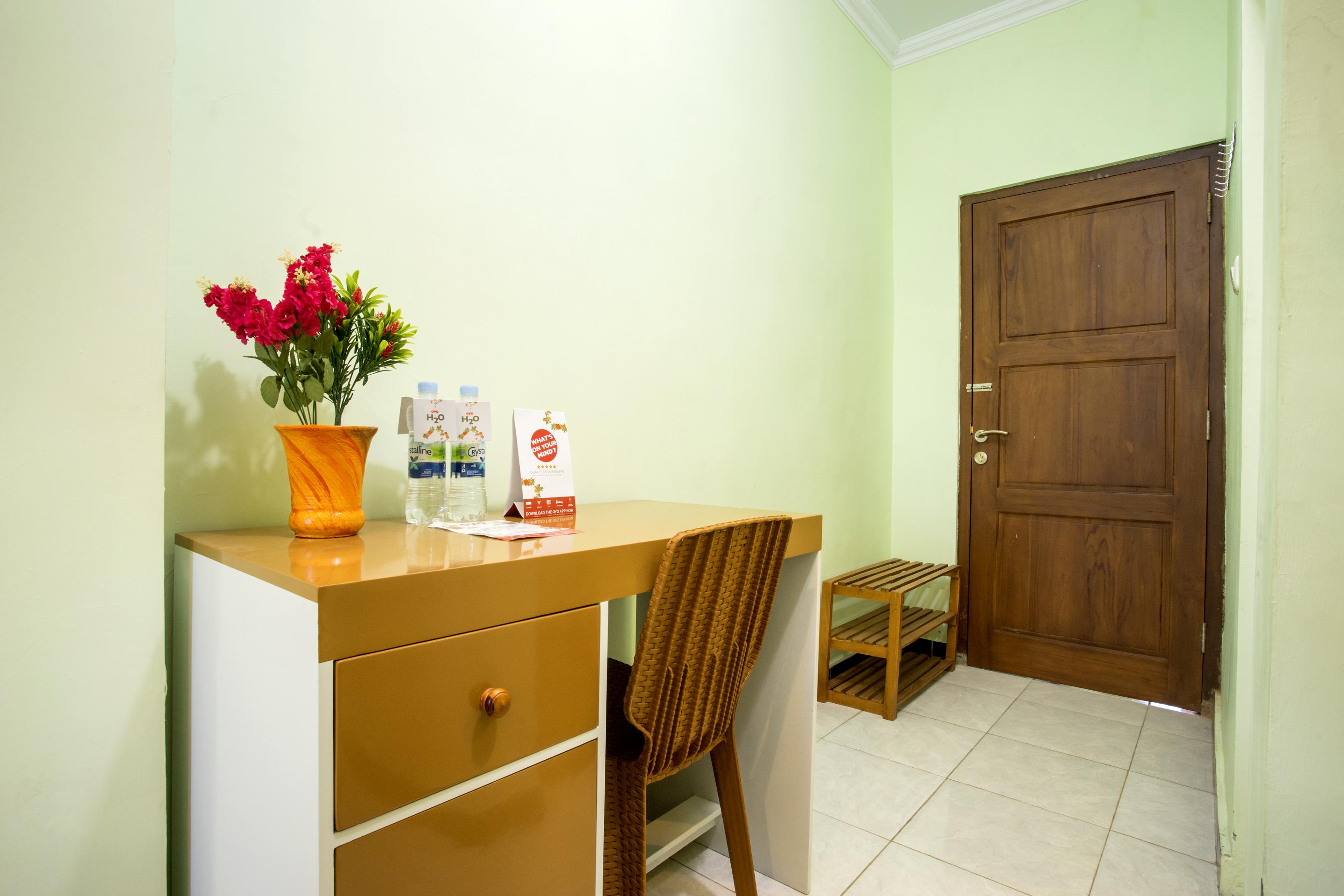 Reddoorz Syariah Near Alun Alun Wonosari Hotel Ngoại thất bức ảnh