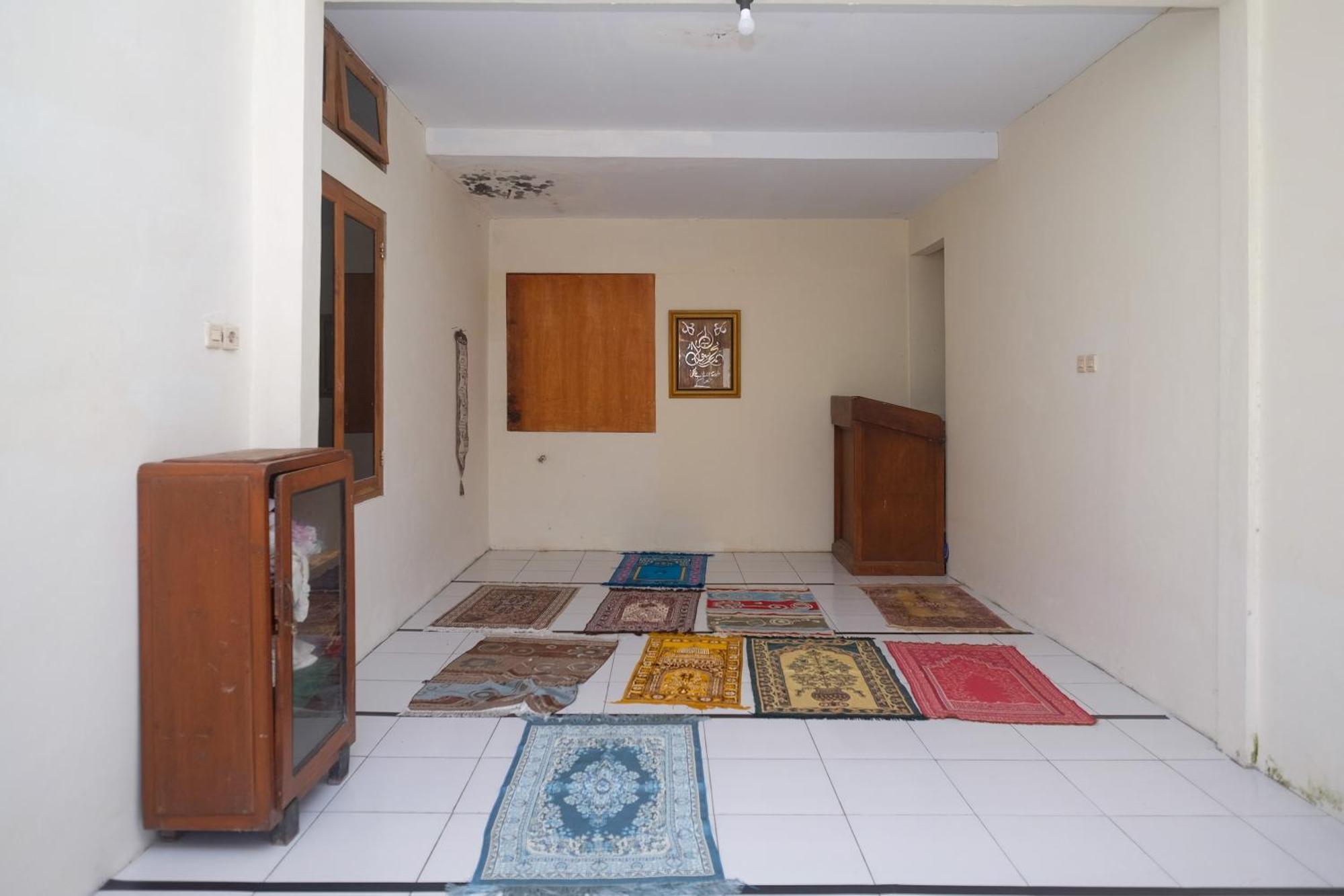 Reddoorz Syariah Near Alun Alun Wonosari Hotel Ngoại thất bức ảnh
