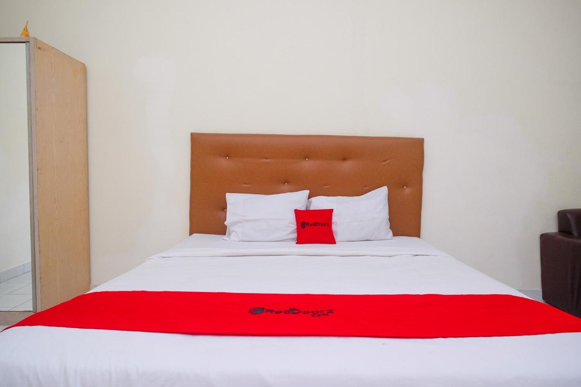 Reddoorz Syariah Near Alun Alun Wonosari Hotel Ngoại thất bức ảnh