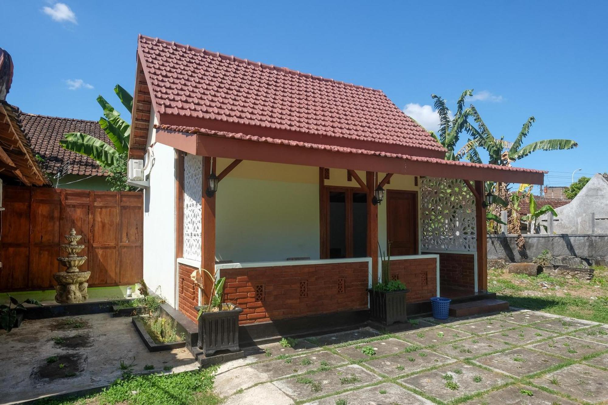 Reddoorz Syariah Near Alun Alun Wonosari Hotel Ngoại thất bức ảnh