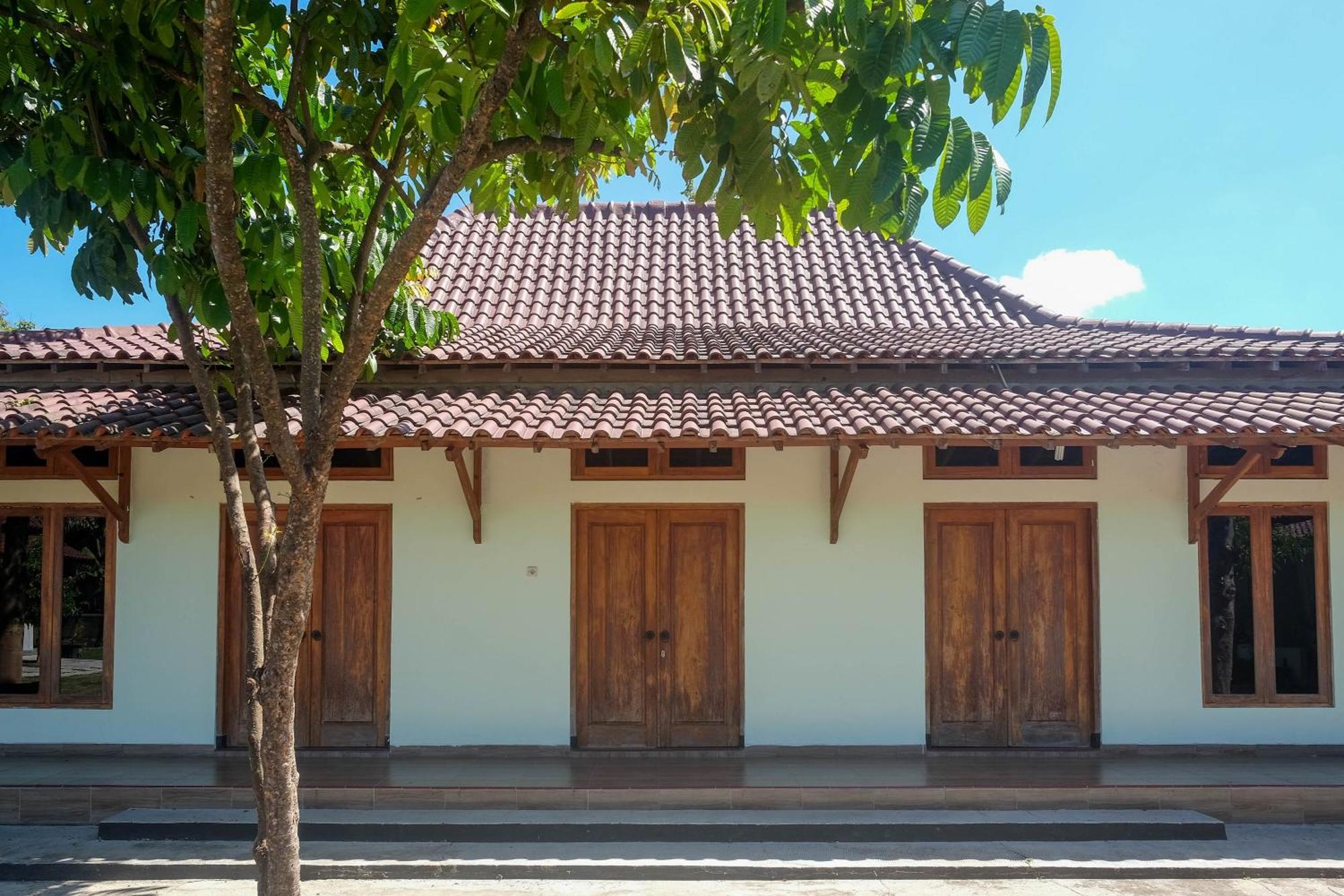 Reddoorz Syariah Near Alun Alun Wonosari Hotel Ngoại thất bức ảnh