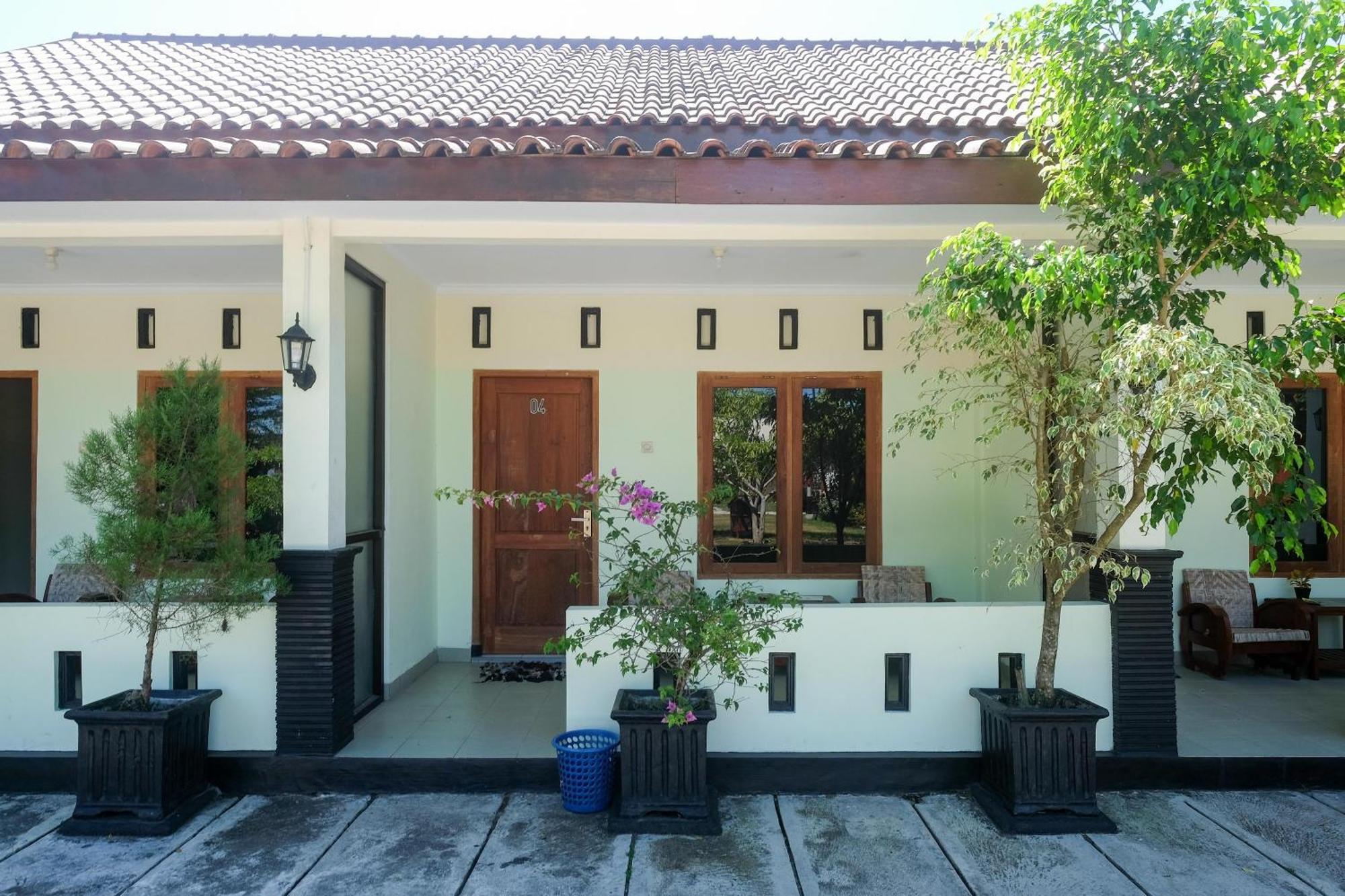 Reddoorz Syariah Near Alun Alun Wonosari Hotel Ngoại thất bức ảnh